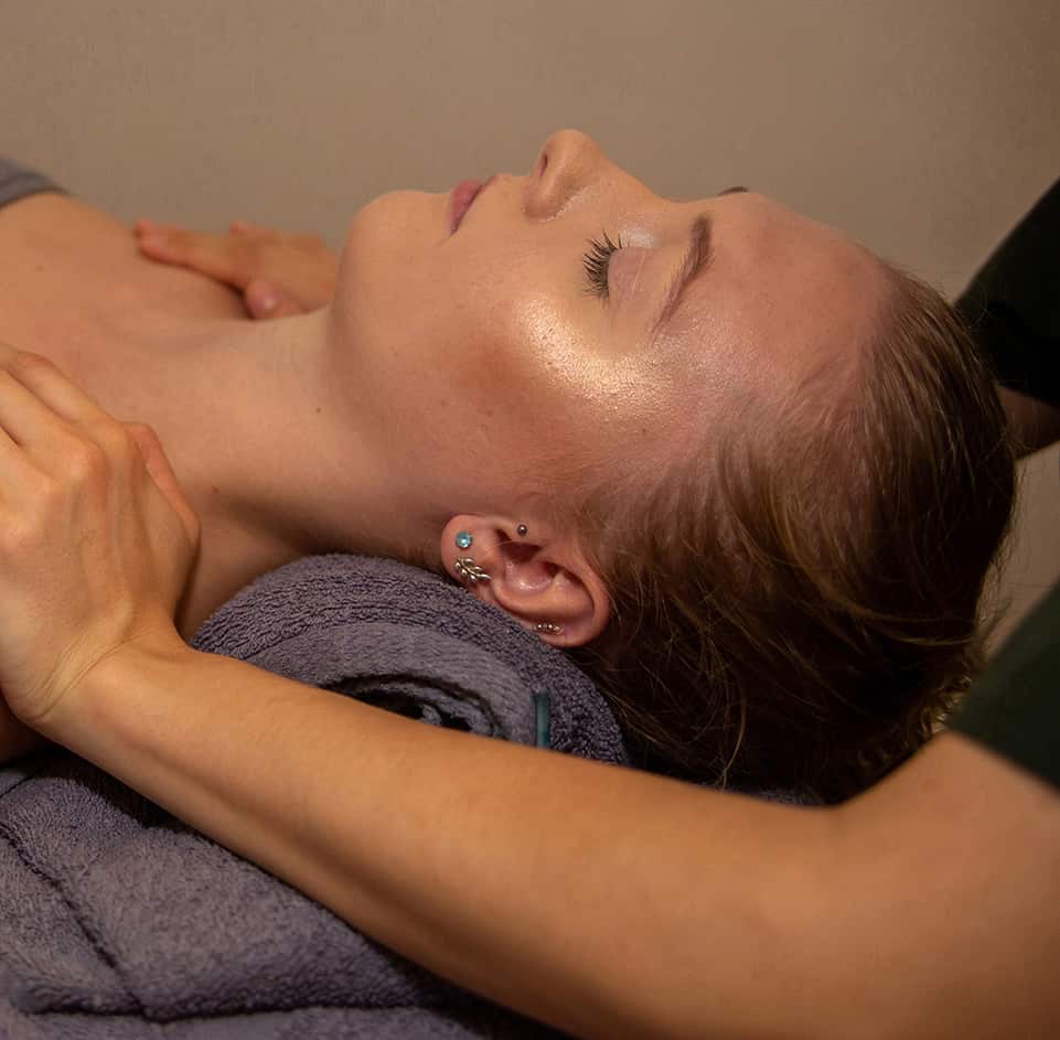 Conditions of the neck we treat
